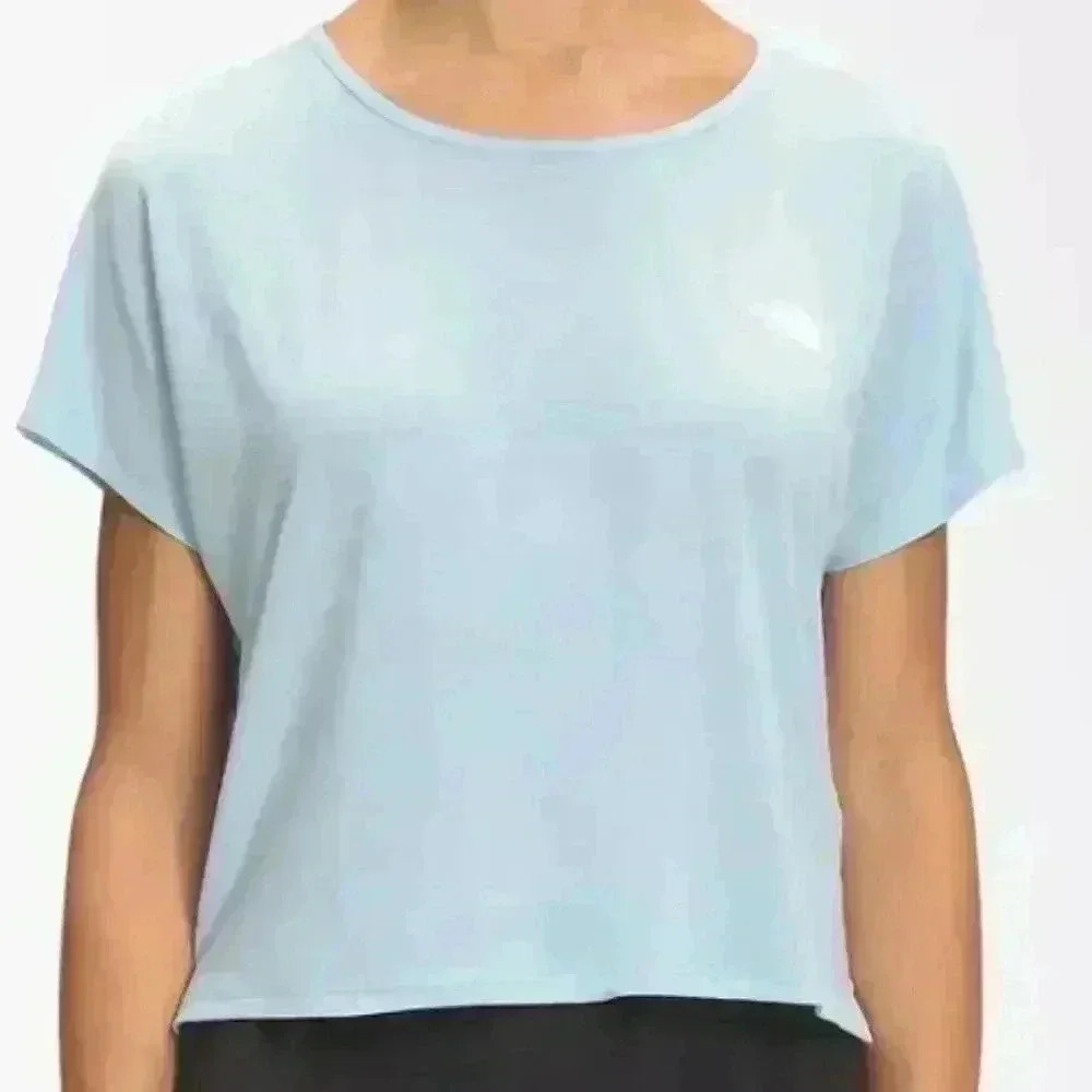 Medium North Face Women's Light Blue Wander Twist Back Shirt